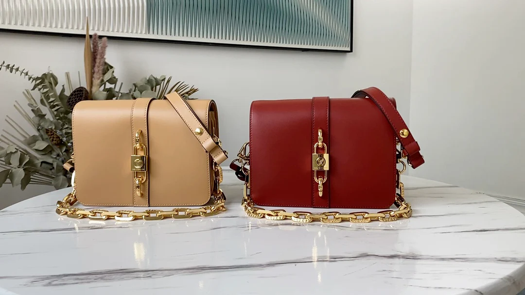 lv-m57745-camel-rendez-vous-сумочка