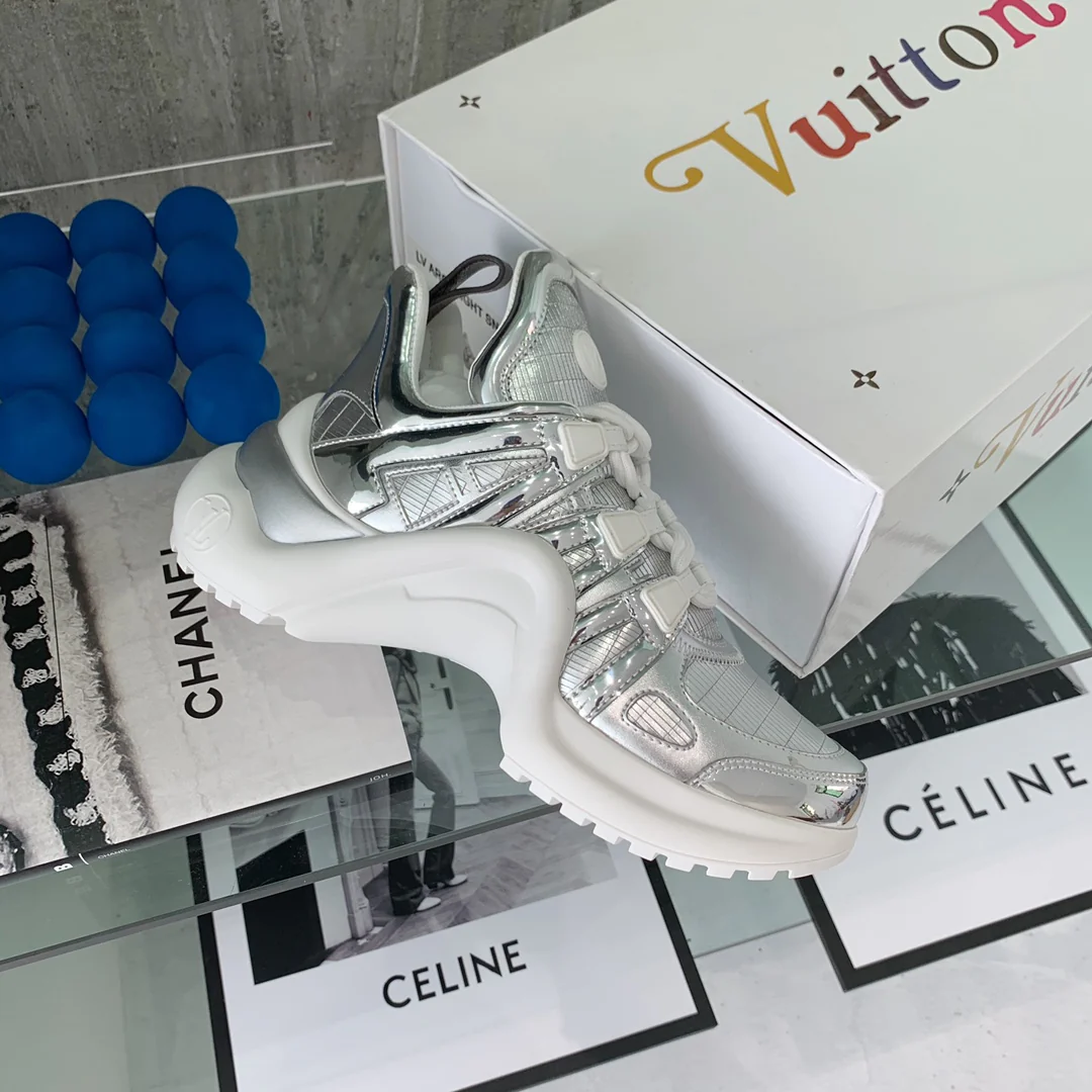 Обувь LV - Массивные кроссовки LV - 12