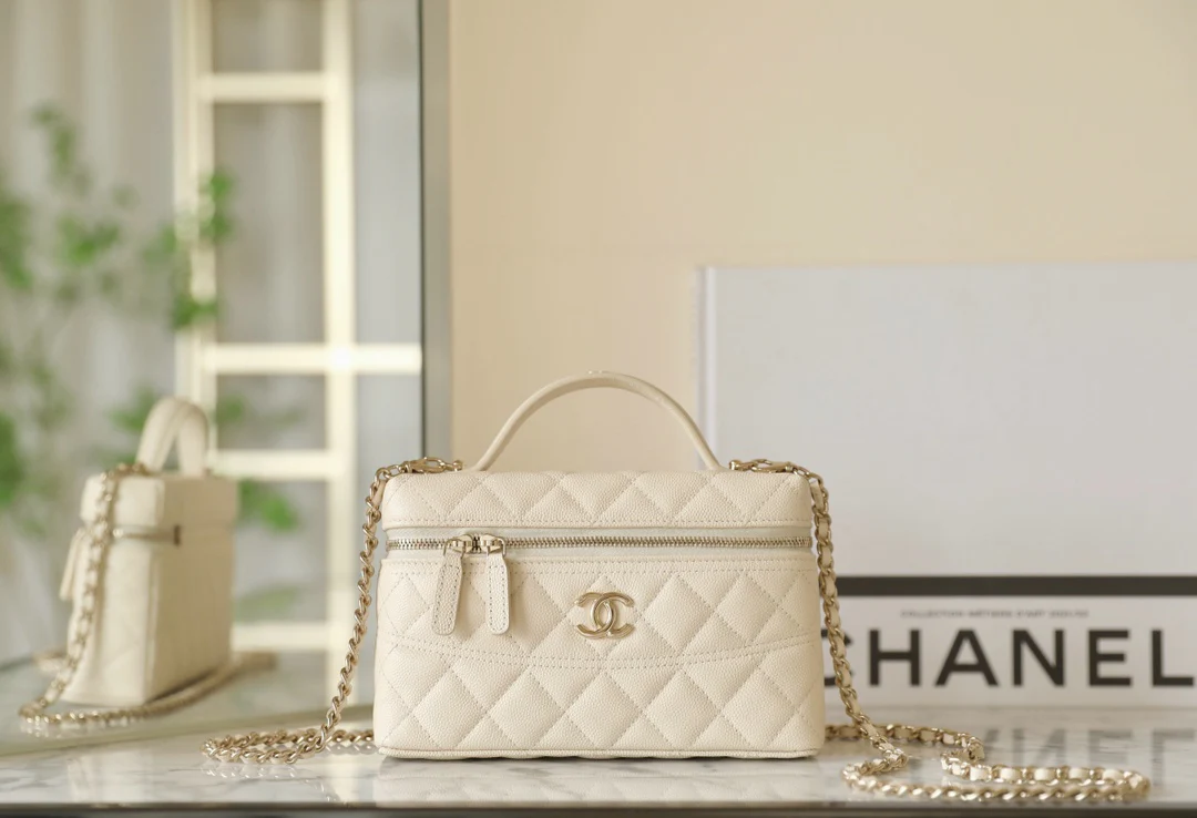 Chanel - Длинный клатч-коробочка - Белый