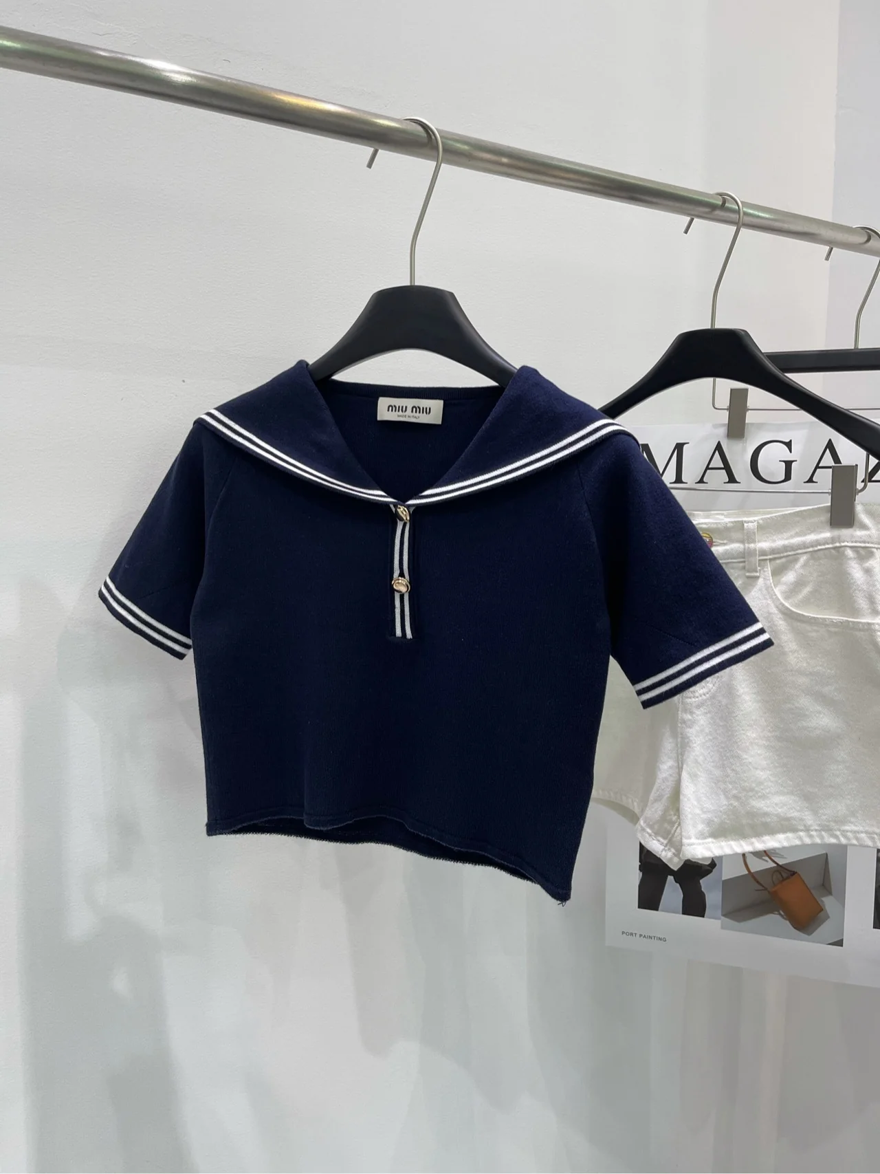 Miu Miu-2404 Футболка с коротким рукавом и воротником, темно-синяя с белой отделкой