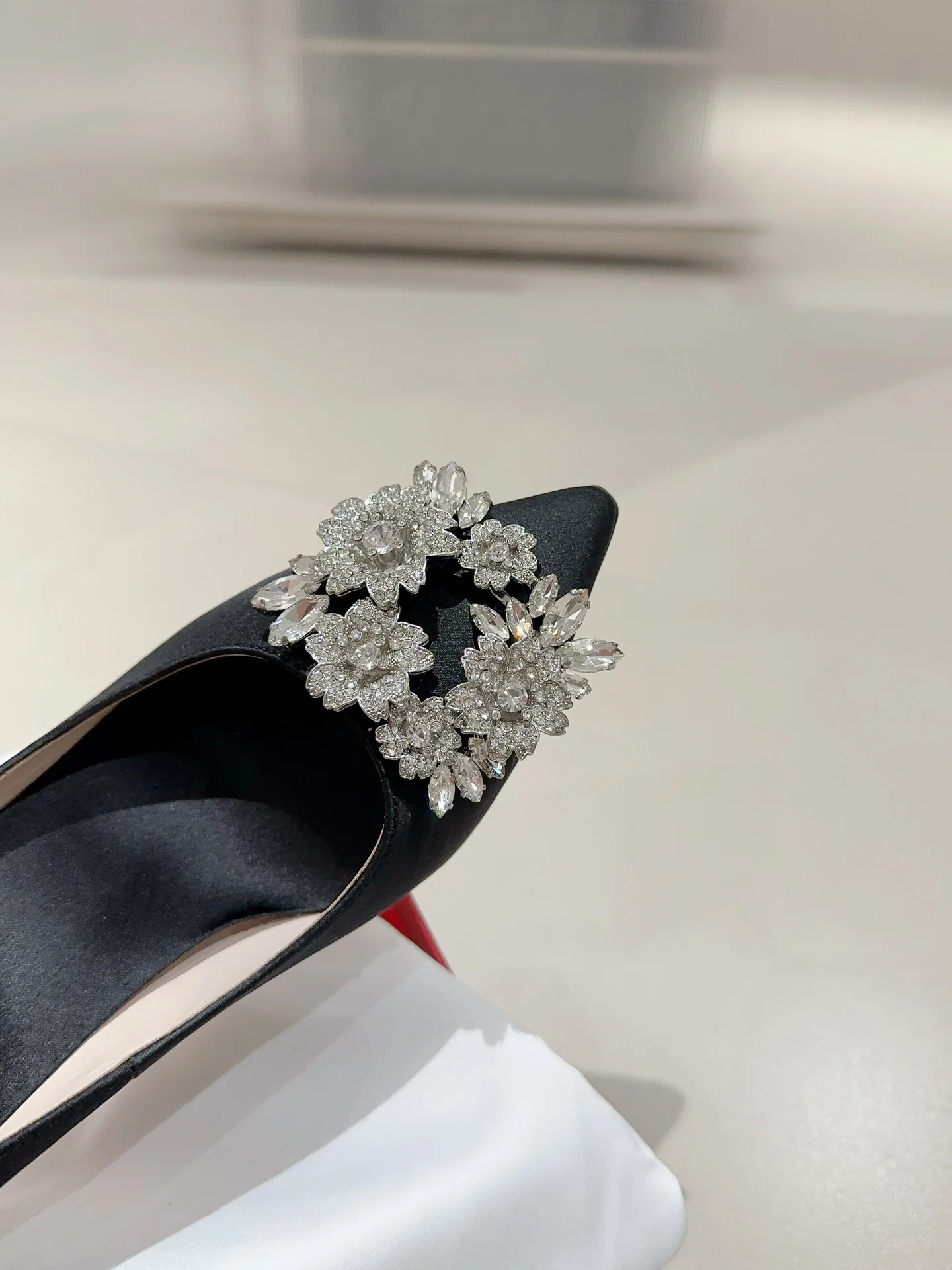 Туфли с квадратным носком и пряжкой - 2024 - На высоком каблуке - Черные