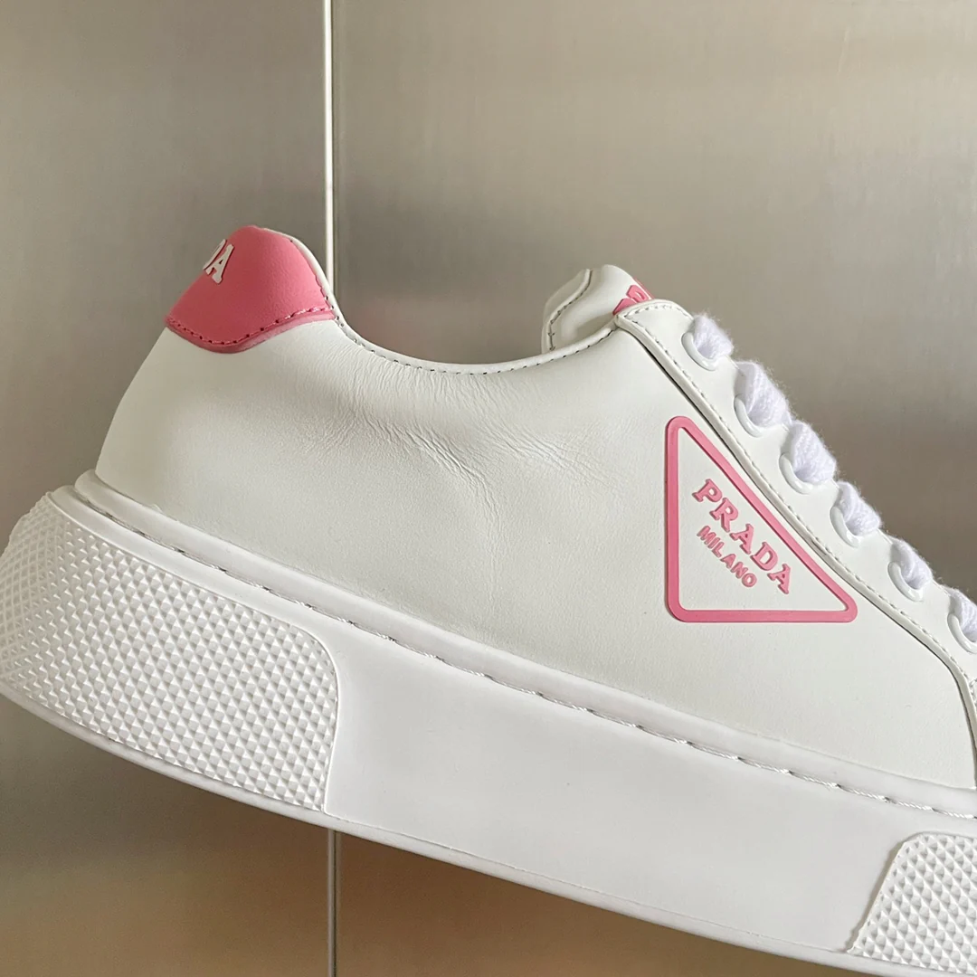 Prada - Новинки ранней весны 2022 года - Повседневные туфли на платформе - 1