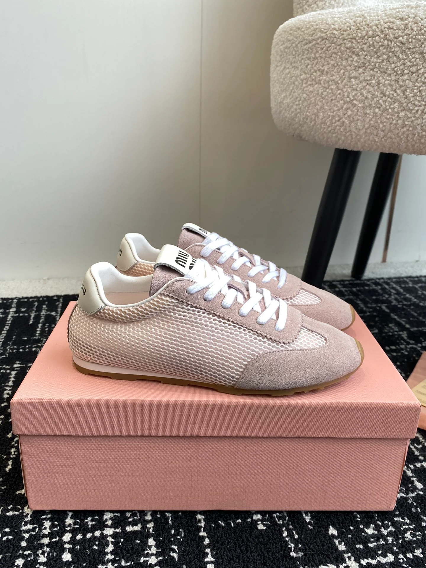 Туфли-слипоны Miu Miu 2024 — розовые