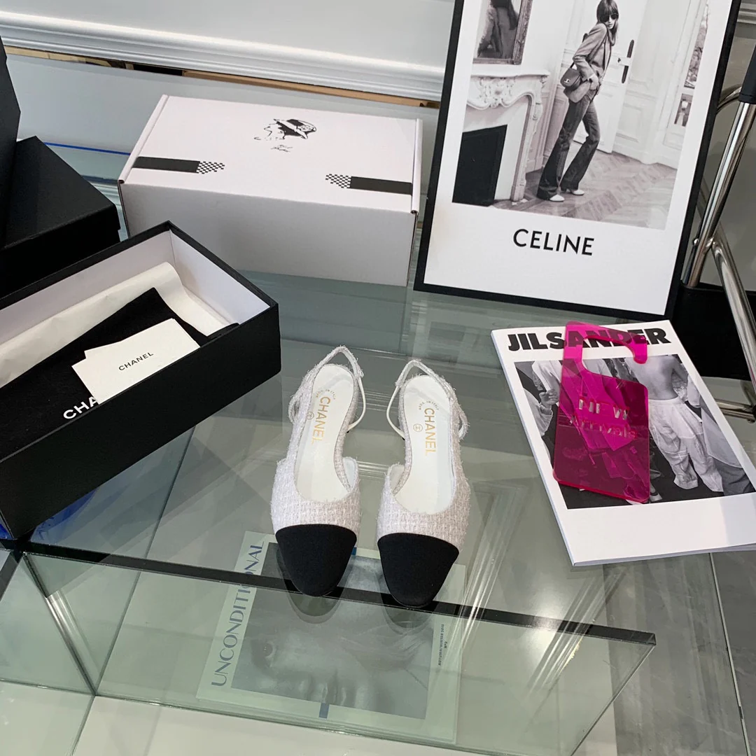 Классические сандалии Chanel - балетки - белые