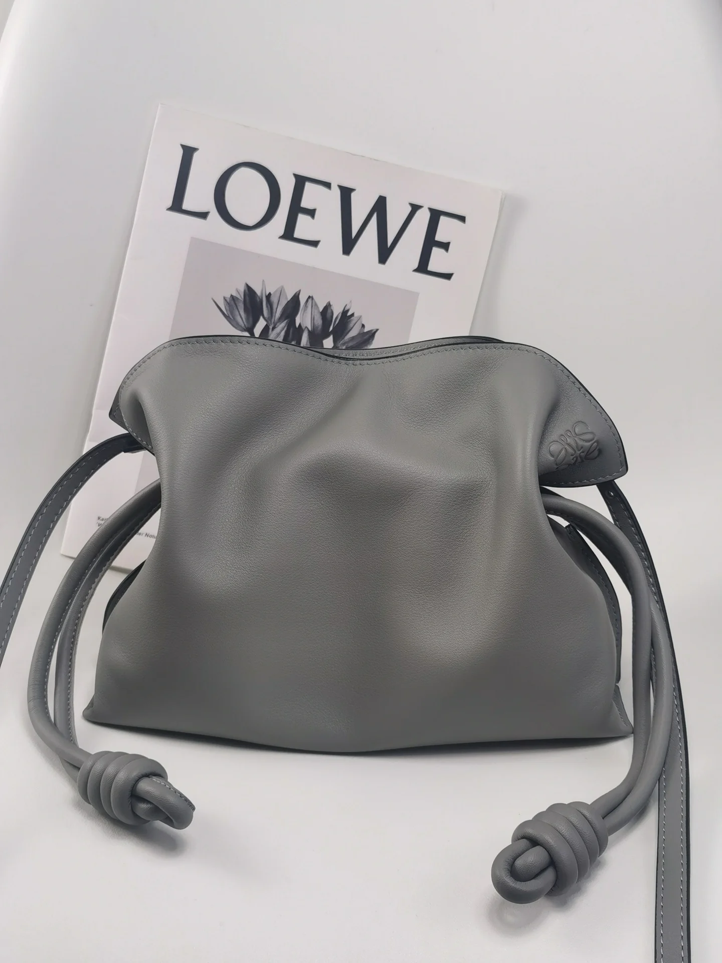 Клатч Loewe Flamenco - телячья кожа наппа - мини - серый