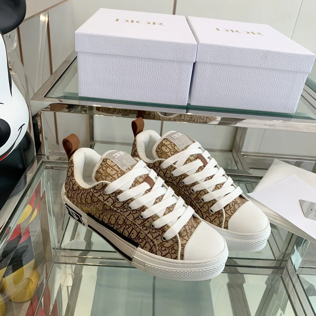 Новые парусиновые туфли Dior 2023 года - коричневые