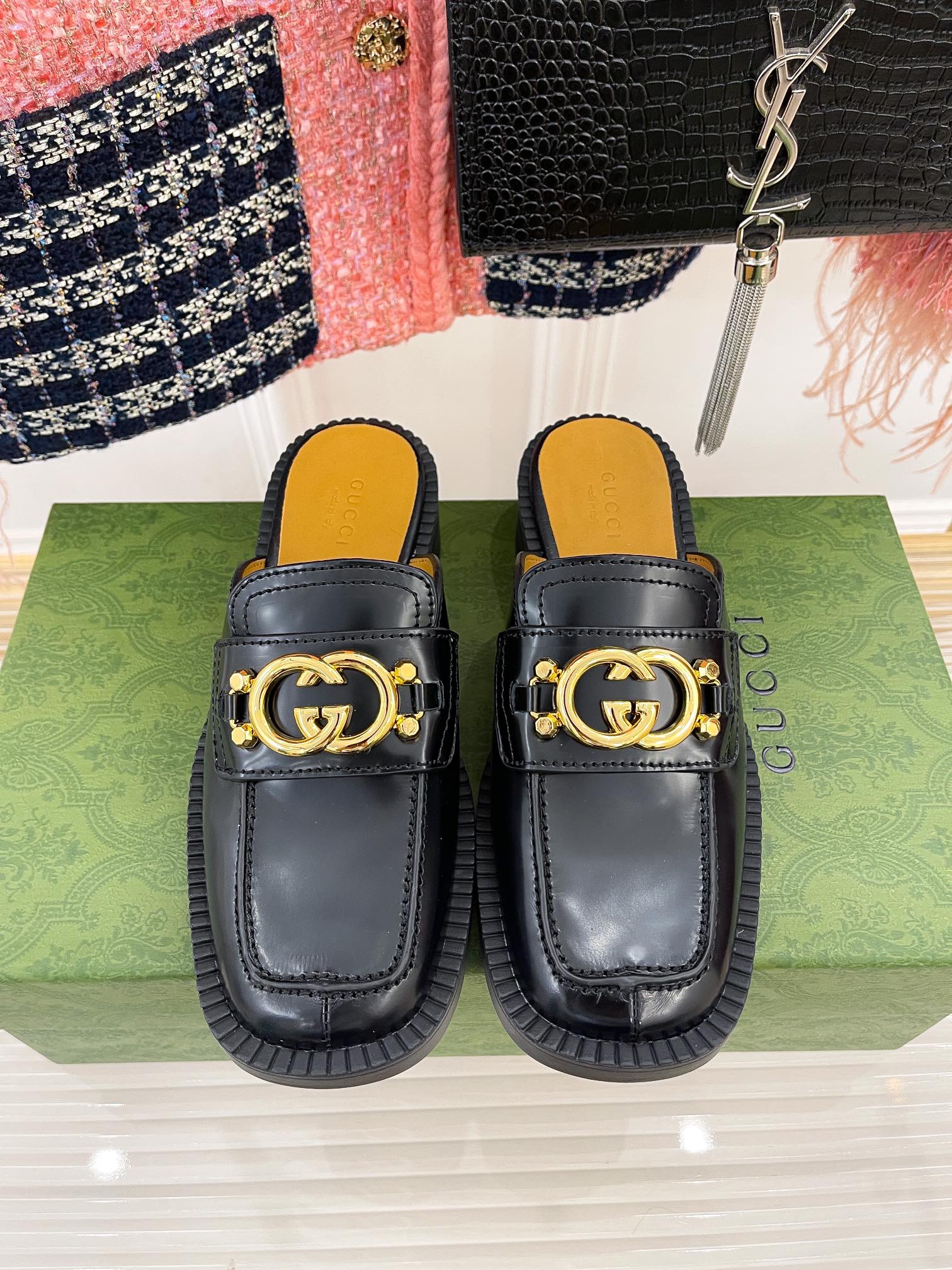 Gucci - Ретро слипоны