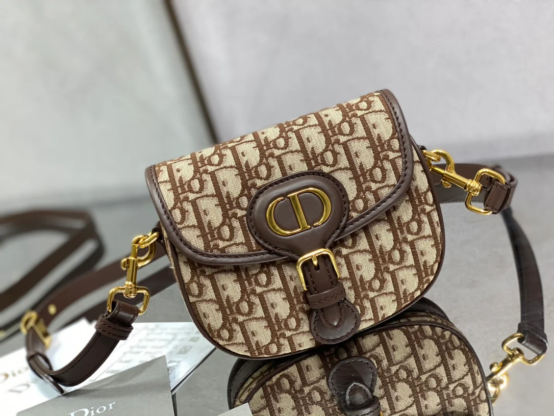 Сумка-кошелек Dior Bobby Bag - коллекция Oblique, осень/зима - маленькая - кофейно-коричневый