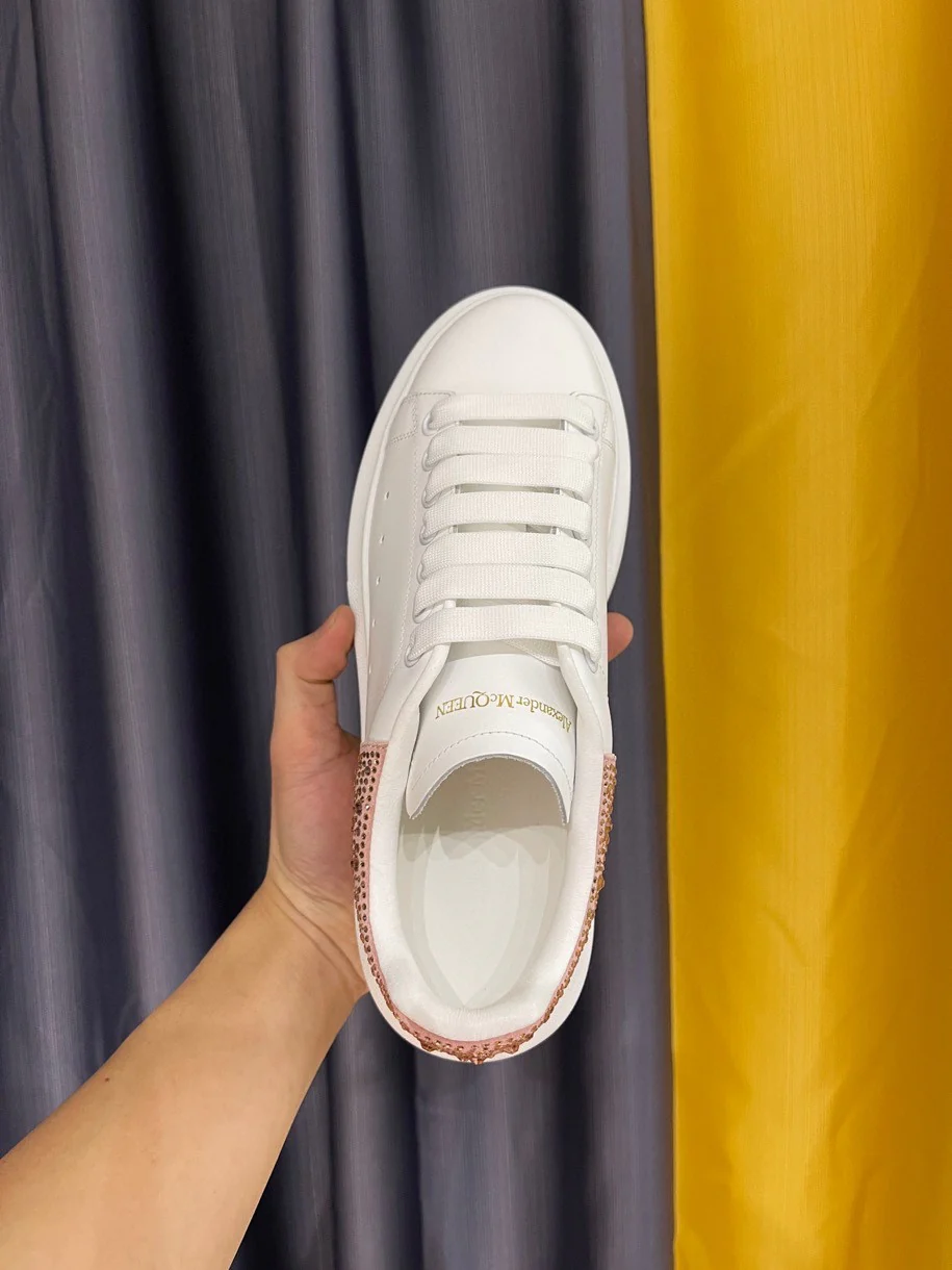 Классические белые кроссовки McQueen - унисекс - каблук с розовыми бриллиантами - премиум-издание