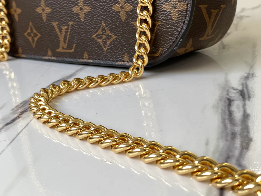 Сумка LV-M45592 Neomonceau - подкладка с черным монограммом.