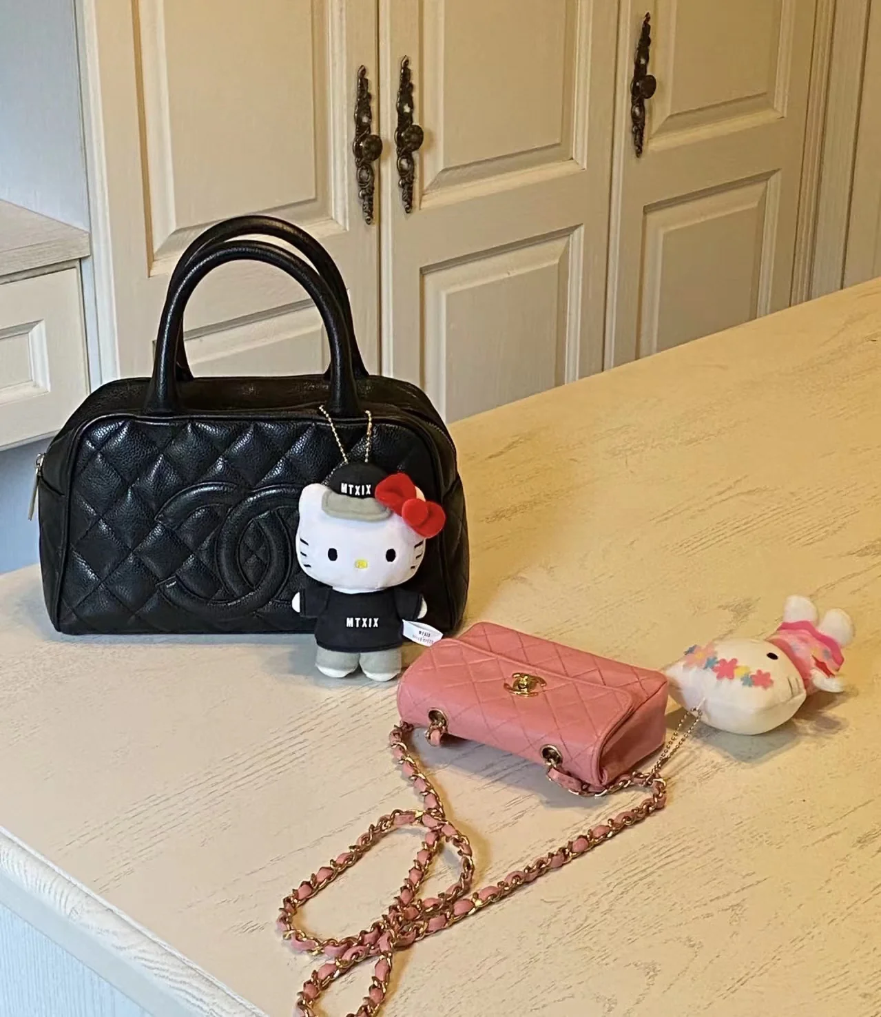 Винтажная сумка-боулинг Chanel - черная