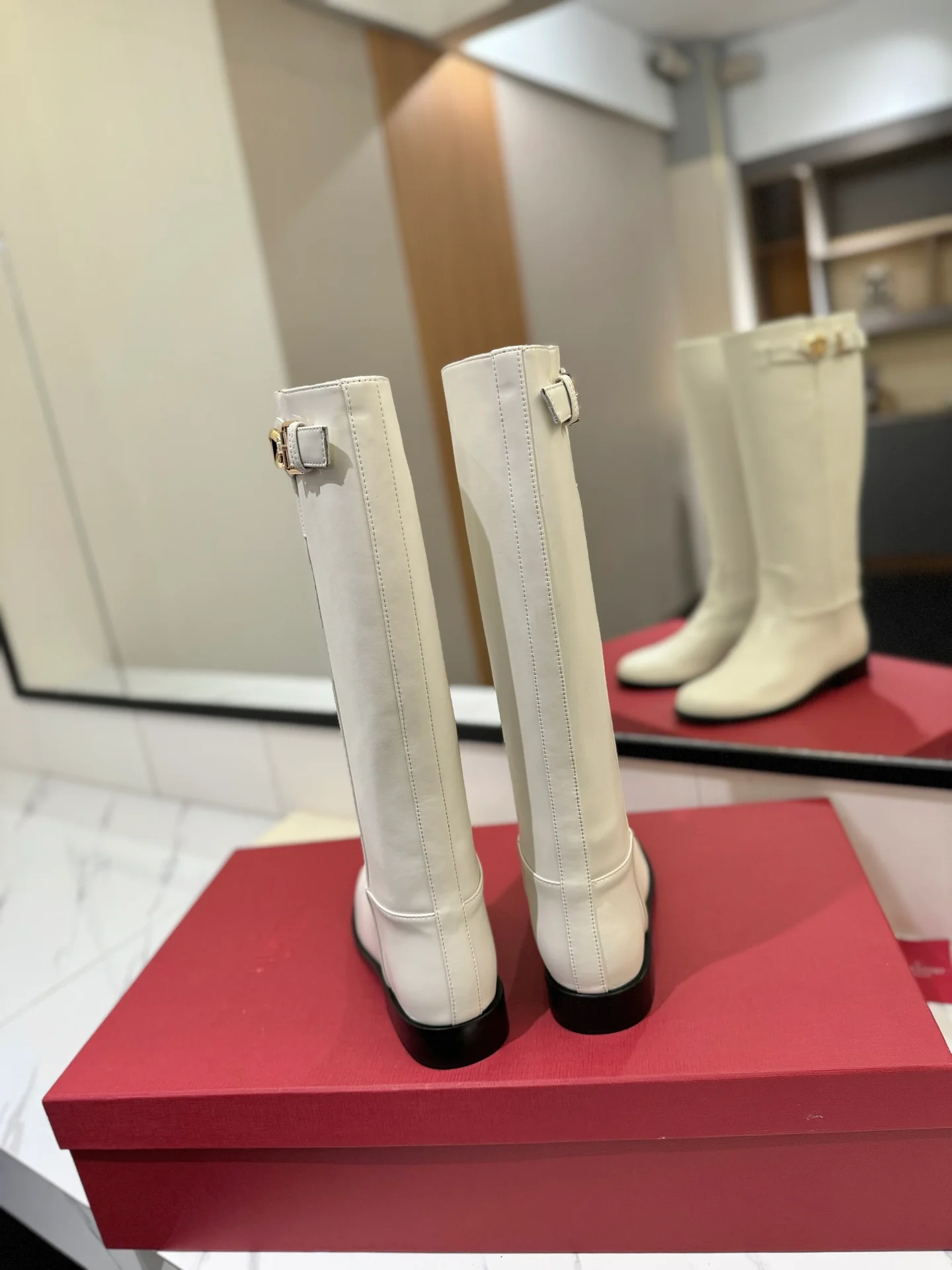 Ботинки для верховой езды Valentino 2024 - белые