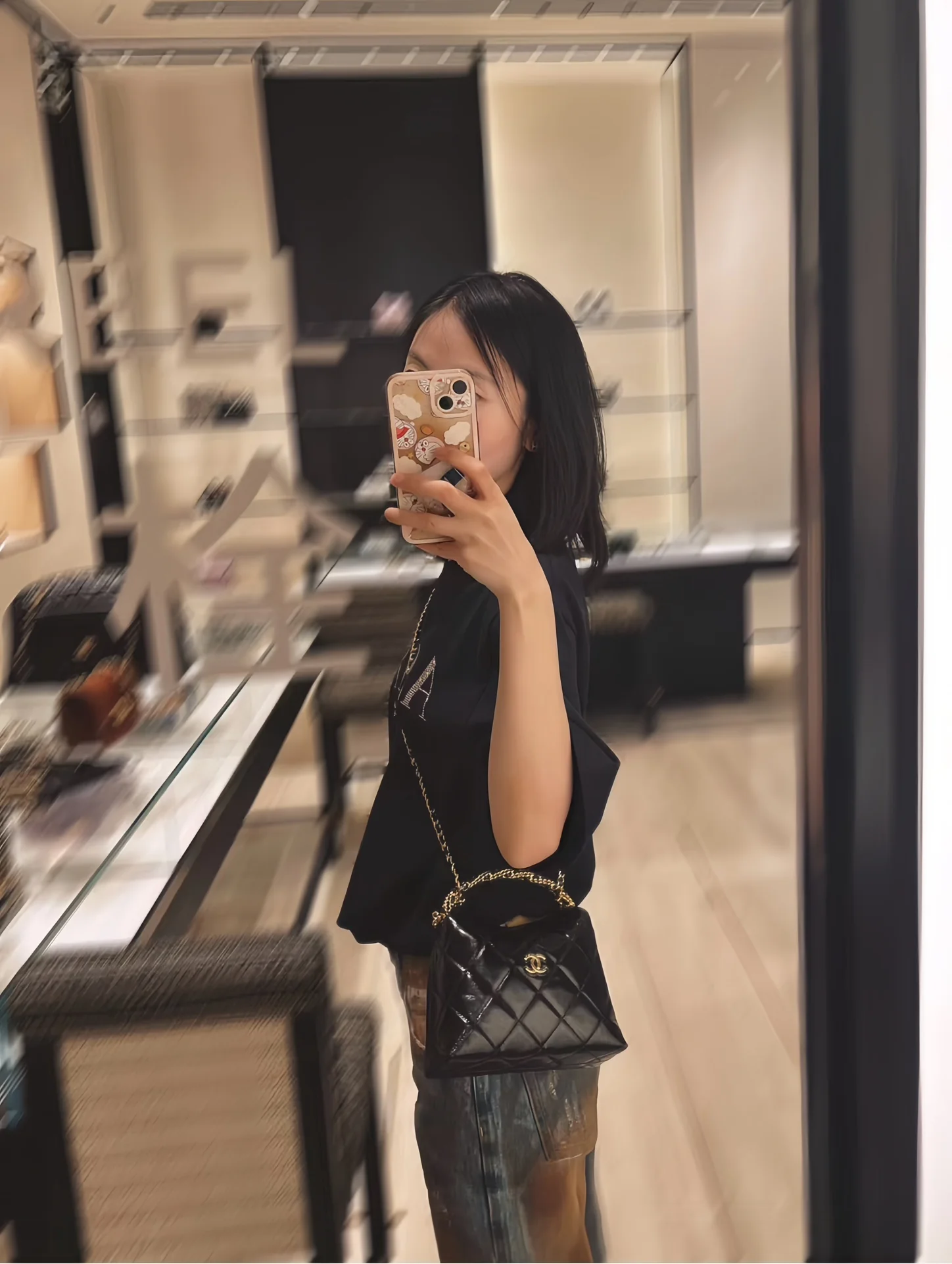 Сумка-хобо Chanel с витой ручкой - черная