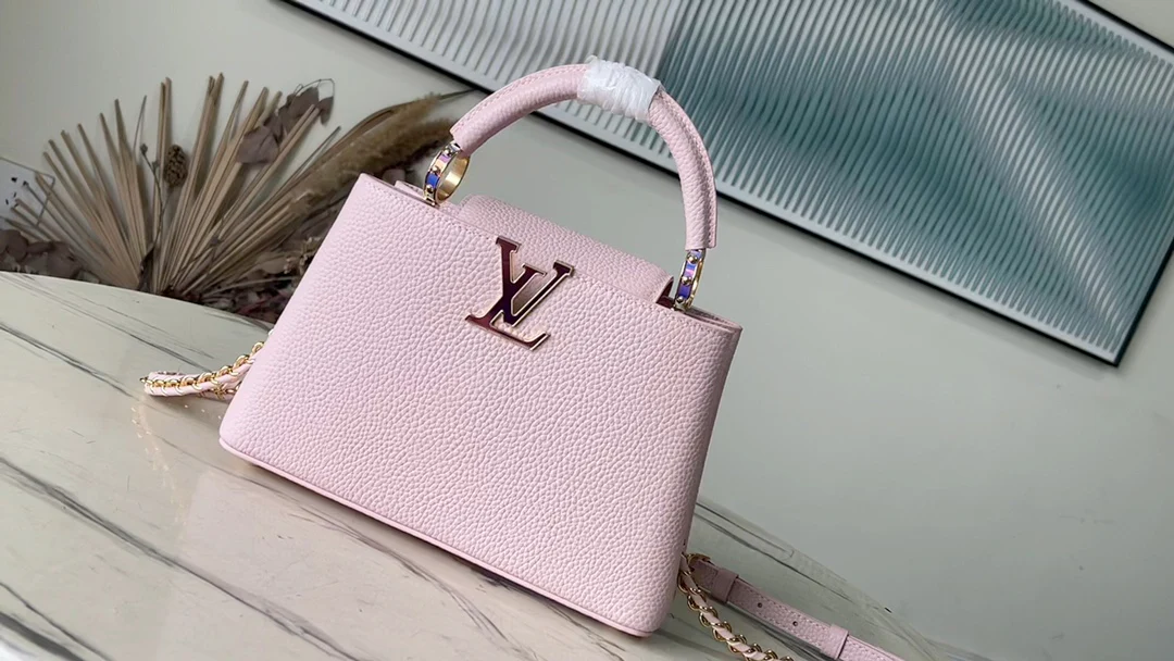 m22054-LV-capucines-handbag/crossbody bag-pink