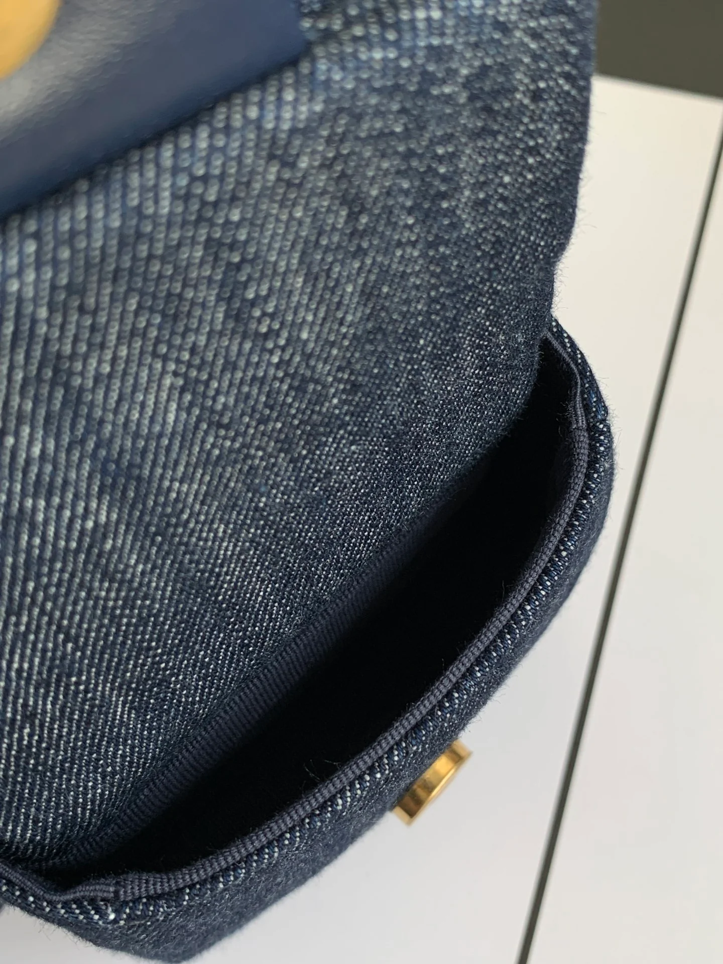 Chanel 25 Chobo Denim Small - Темно-синий