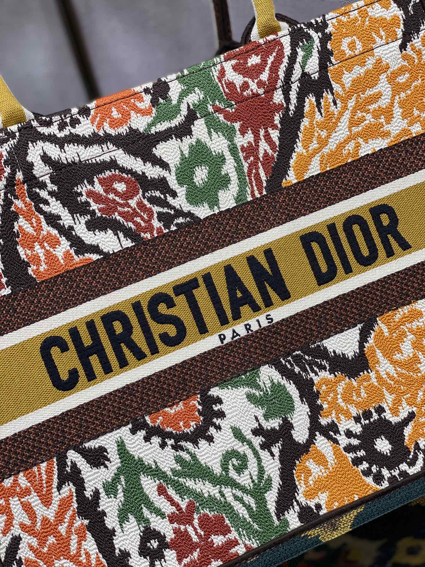 Сумка Dior Book Tote, маленький размер 36-5 см, Adornae