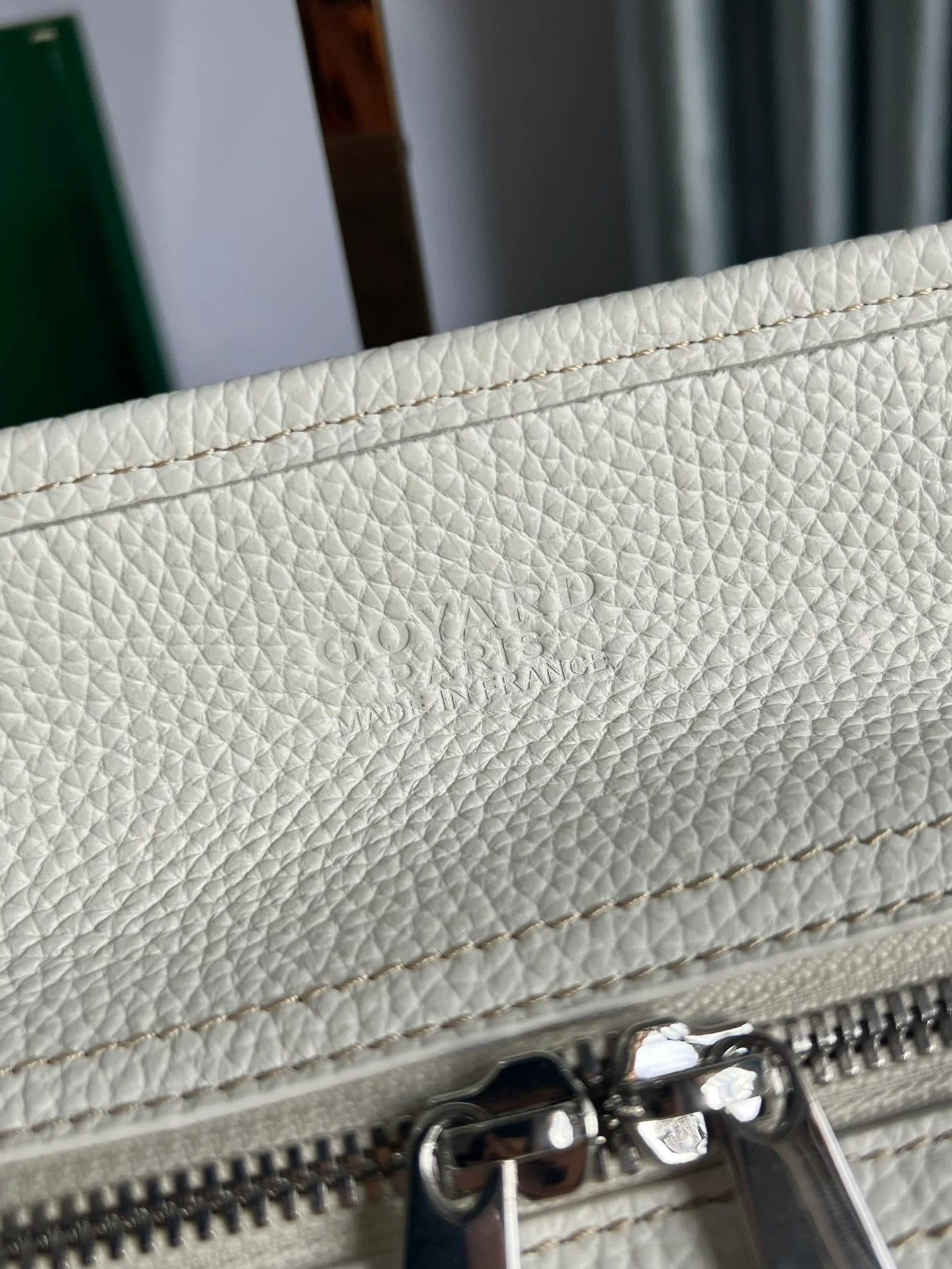 Маленькая складная холщовая сумка Goyard - белая.