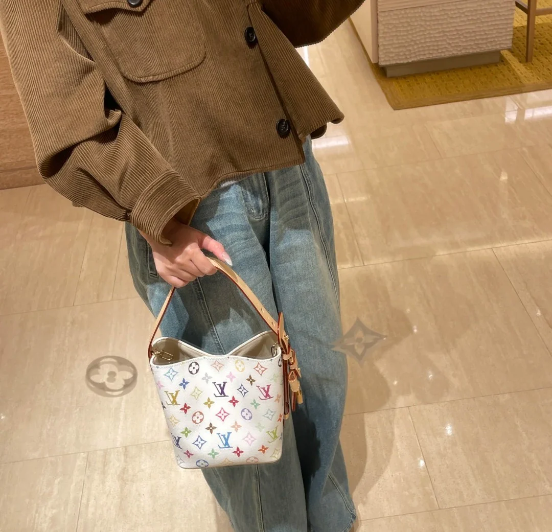 Кожаная сумка LV All-in-Bag с бантом - белая