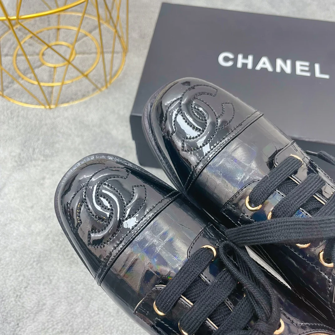 Обувь Chanel из овечьей кожи, весна/лето 2022