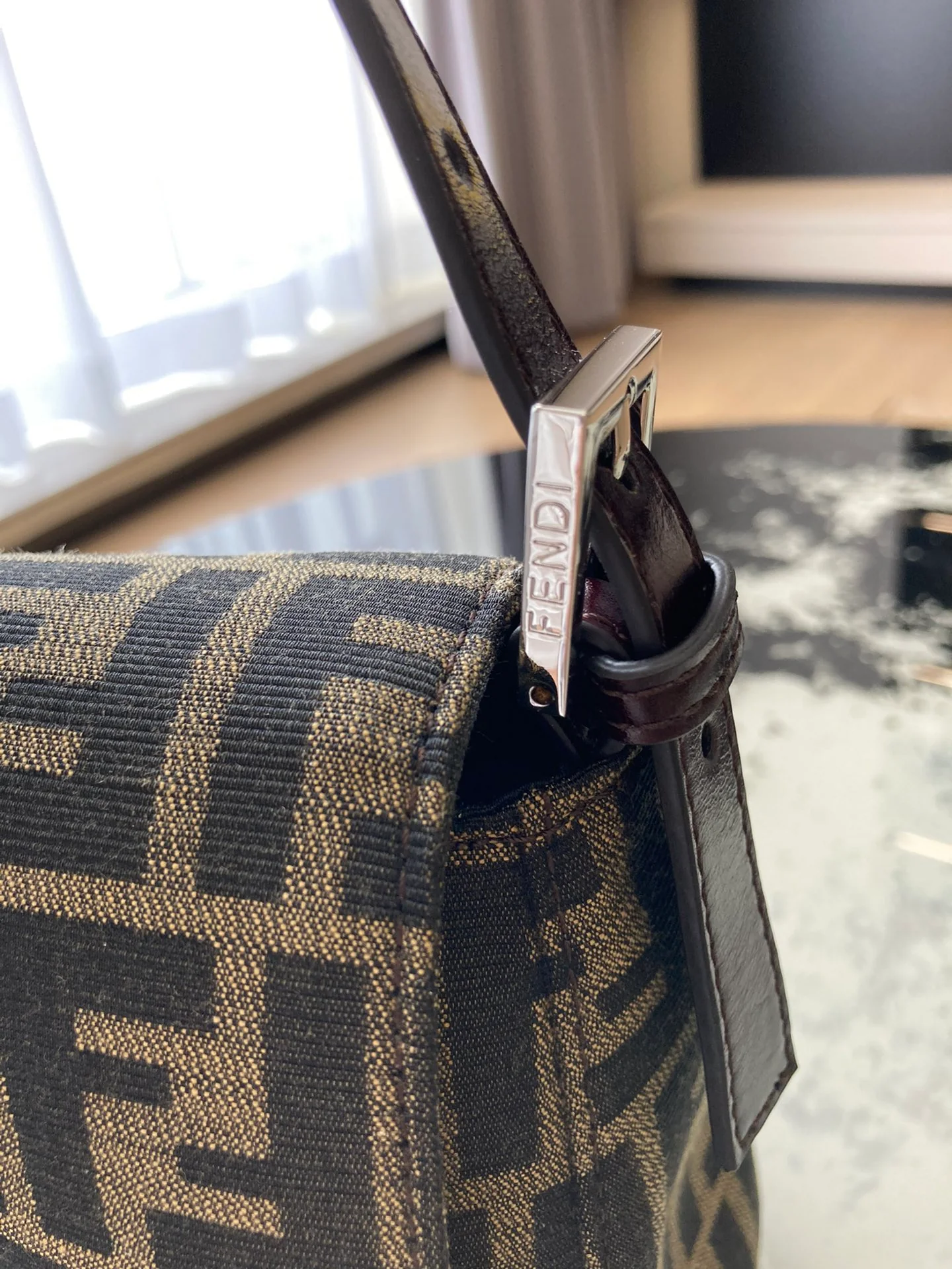 Багет Fendi, багет, багет