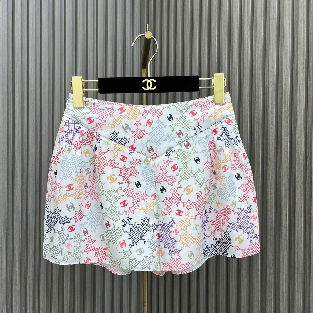 Chanel - 2403-24 Новые модные шорты с принтом