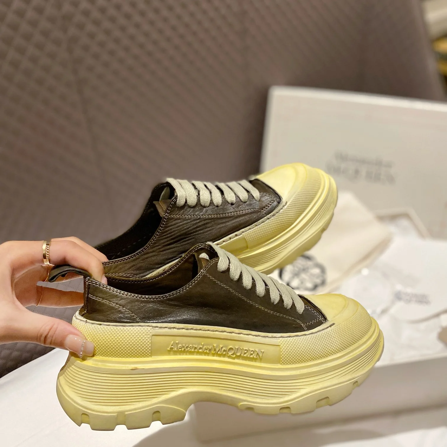 McQueen - Туфли на платформе из парусины