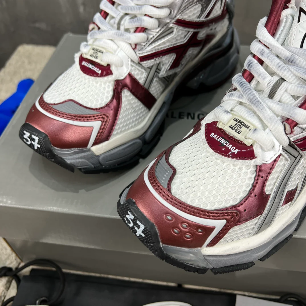 Кроссовки Balenciaga Runner - унисекс - серебристо-красные