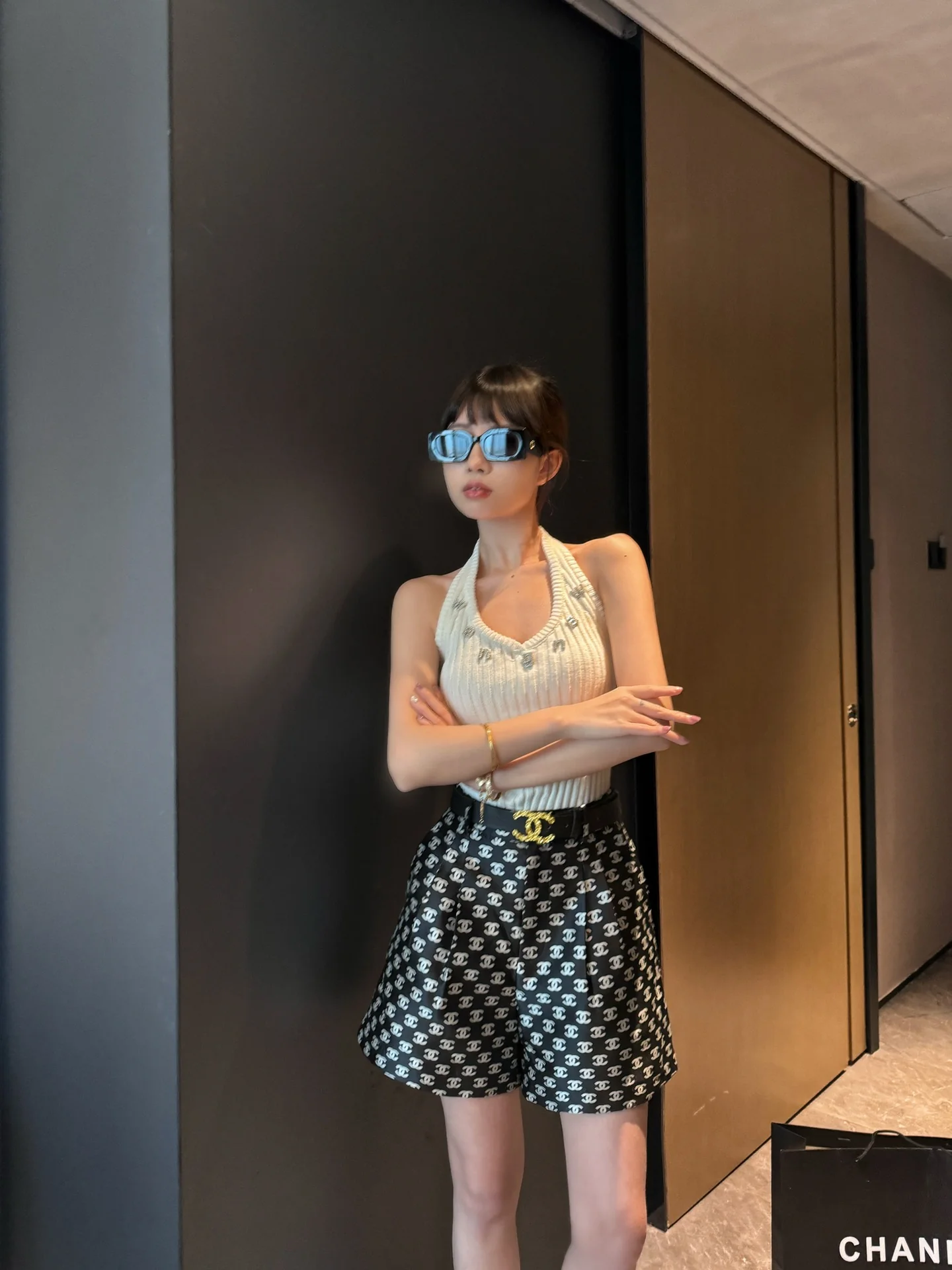 Классические жаккардовые шорты Chanel 2403 с буквенным рисунком - черные.