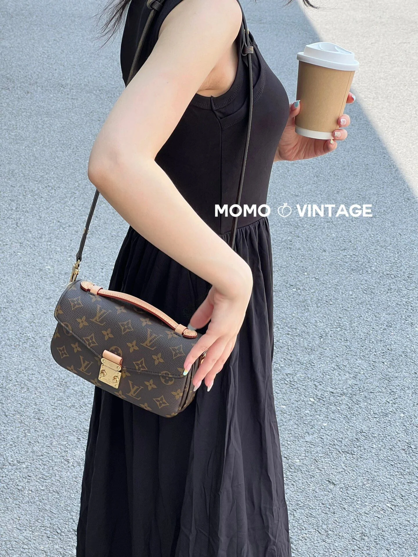 m46279-LV-pochette-metis-east-west-messenger bag-shoulder/crossbody bag