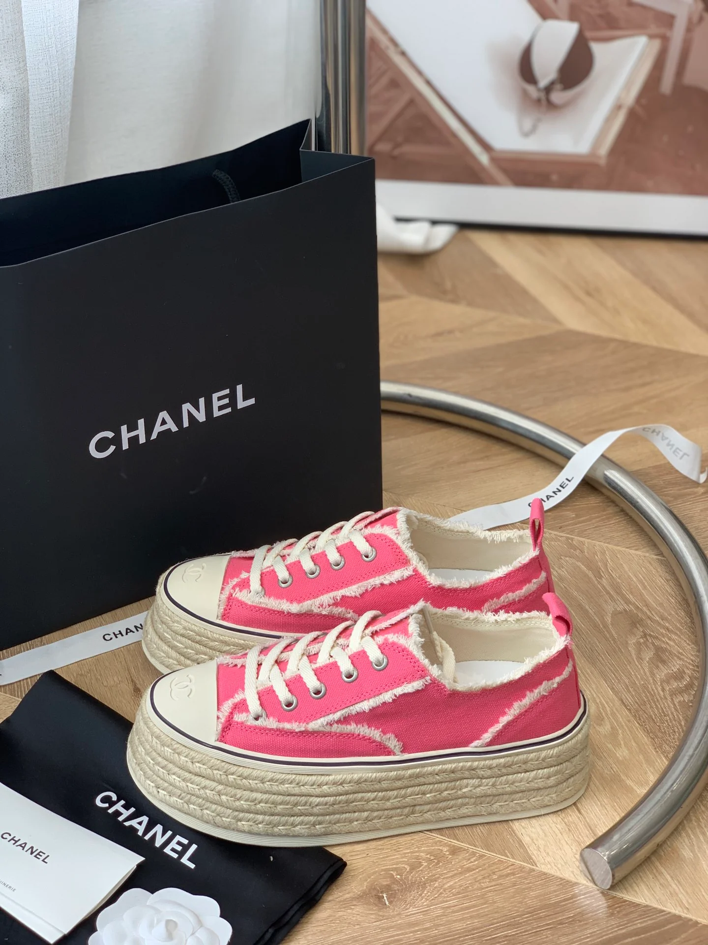 Кедовые туфли на платформе Chanel - повседневная обувь - розовые