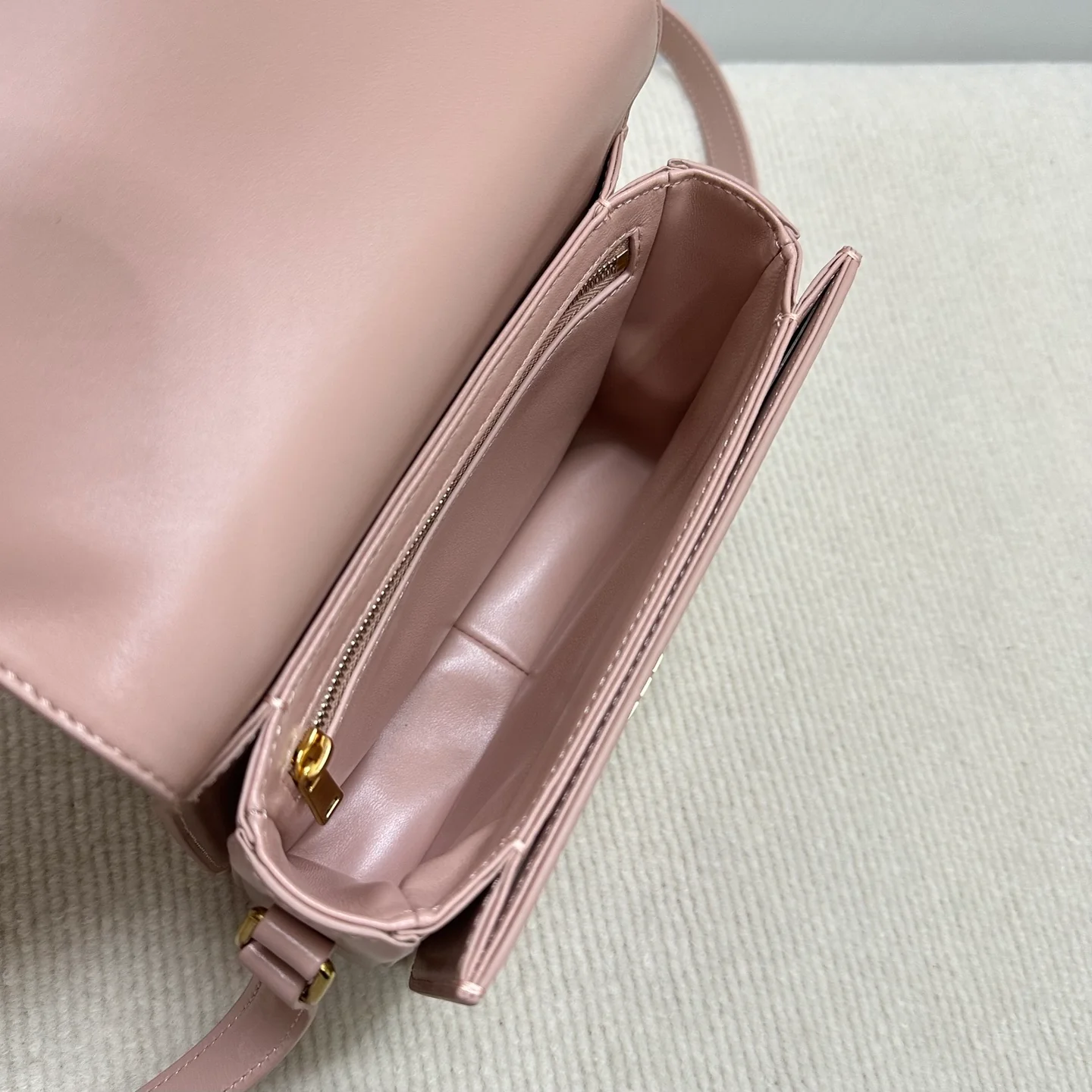 Сумка Celine Arc de Triomphe Square Bag - Маленькая - Розовая