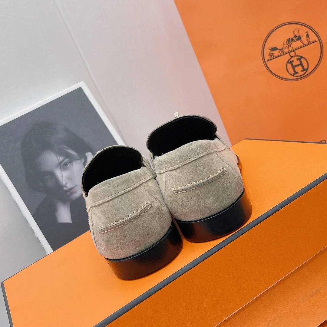 Туфли Hermes с пряжкой из нержавеющей стали