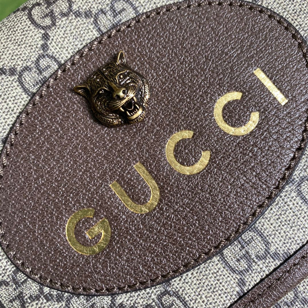 Сумка Gucci Ophidia Medium - дизайн с монограммой в виде головы тигра.