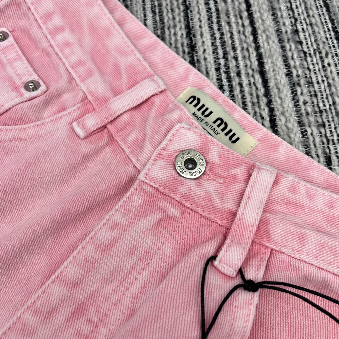 Miu Miu - 2404 - Коллекция весна/лето 2024 - Новые прямые джинсы Miu - Розовые