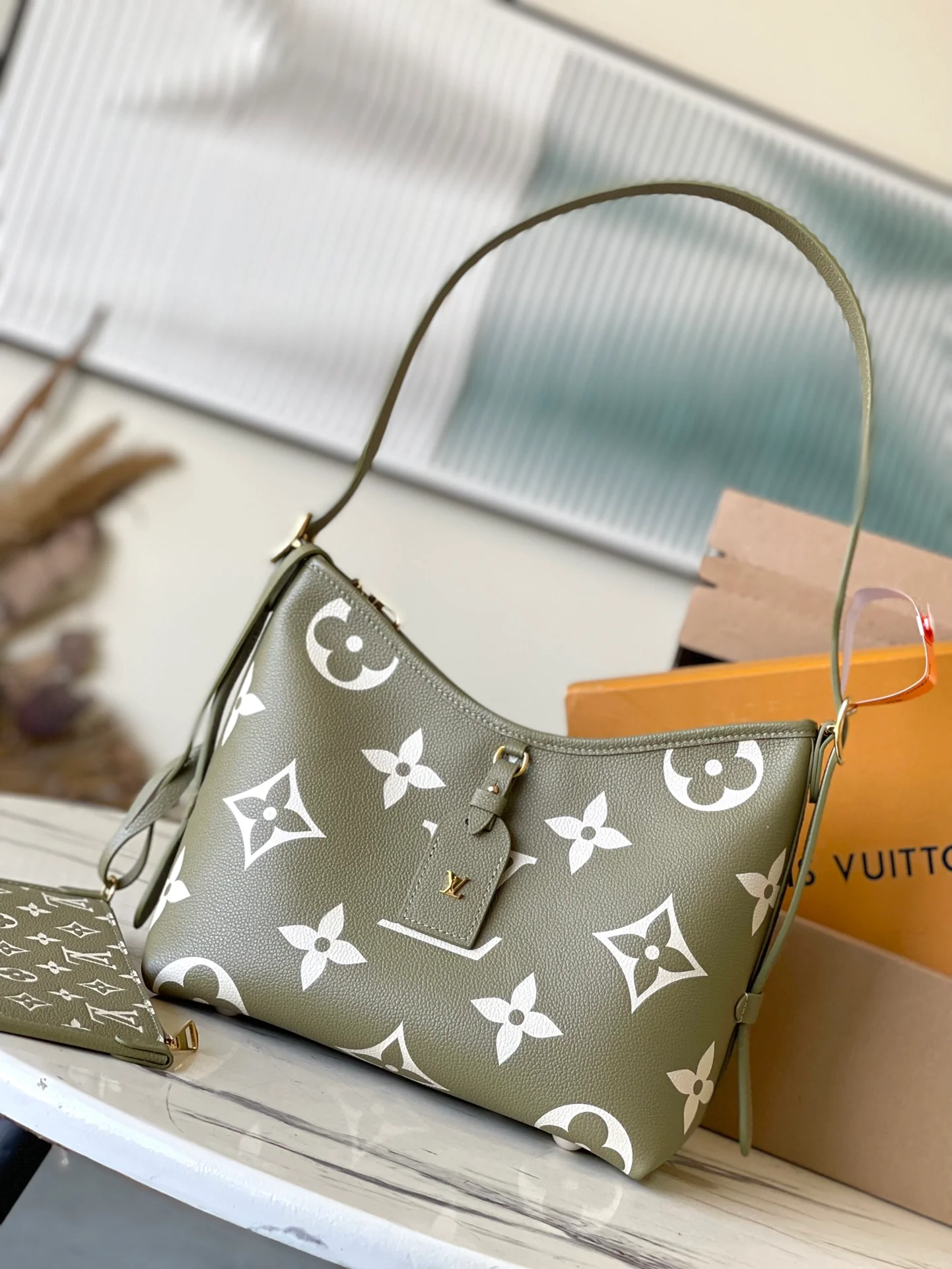 m46672-LV-Сумка-тоут-Цвет авокадо