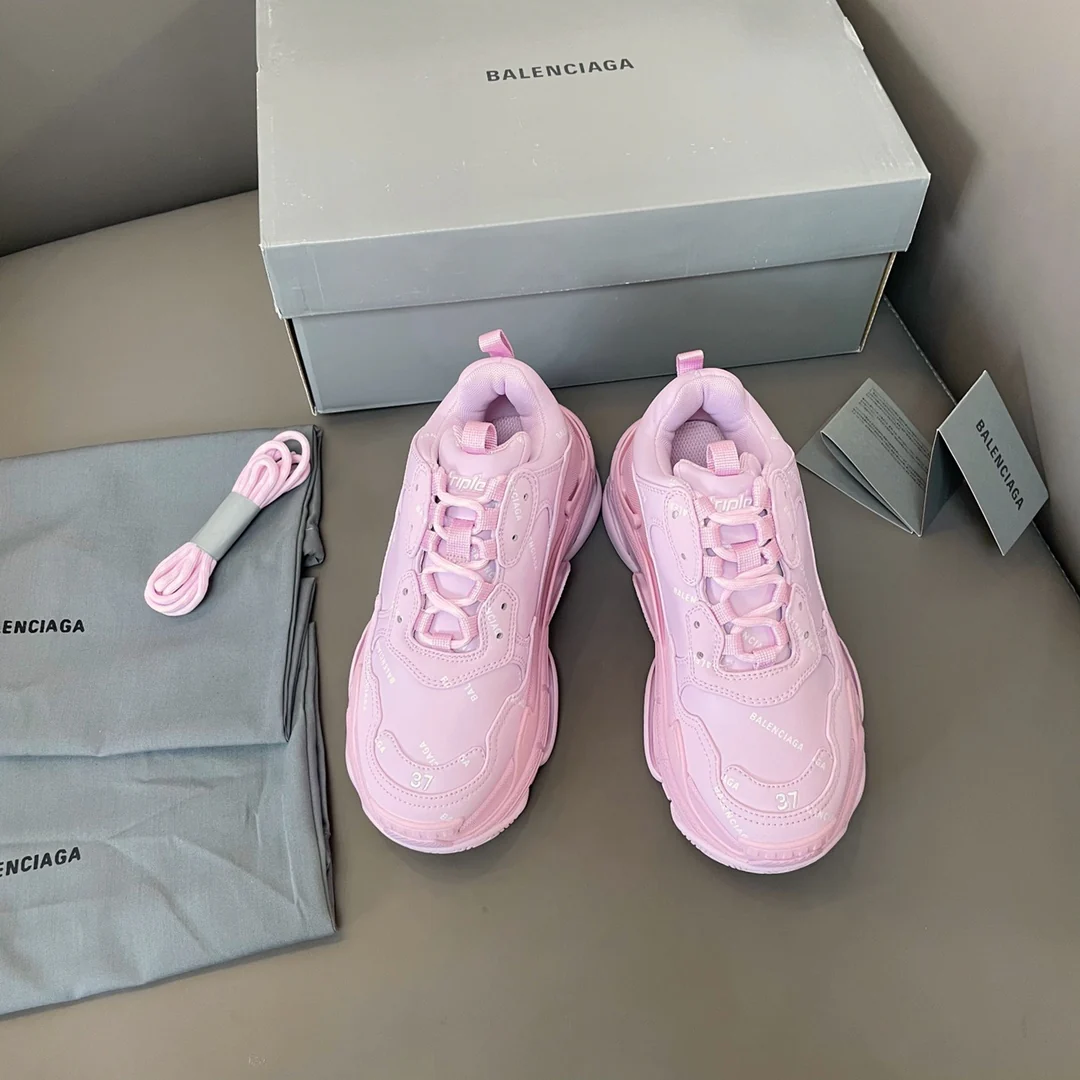 Кроссовки Balenciaga Triples Sporty Chunky розового цвета