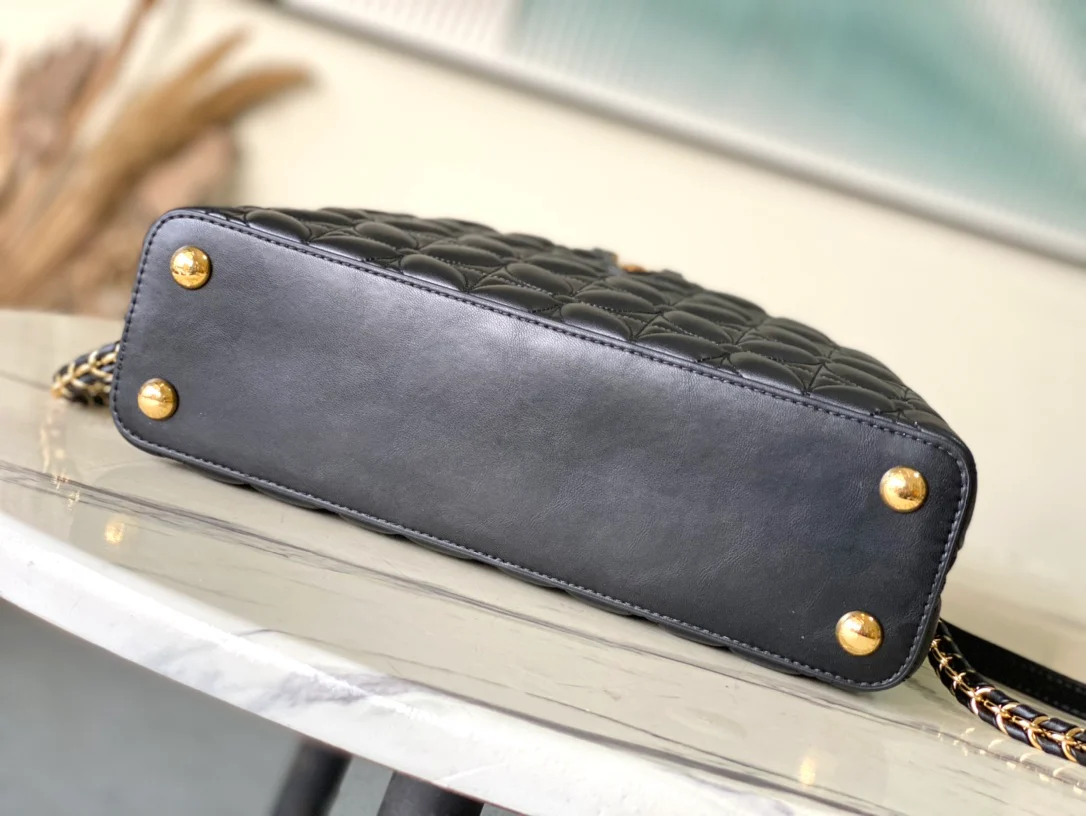 Маленькая сумка LV Clover Chain - черная