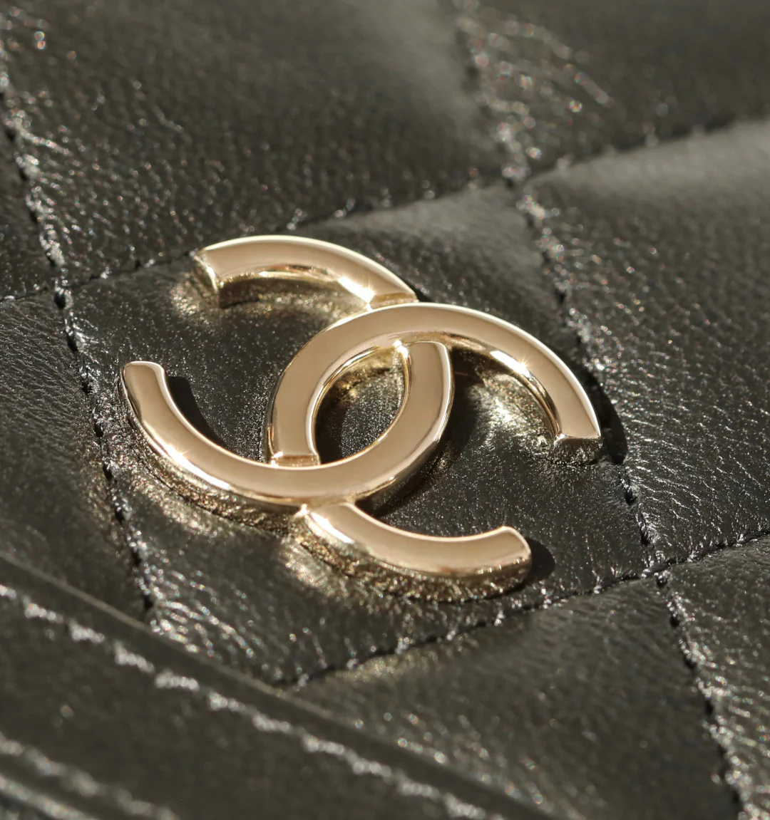 Ручка эмалированная Chanel 25 пенсов???