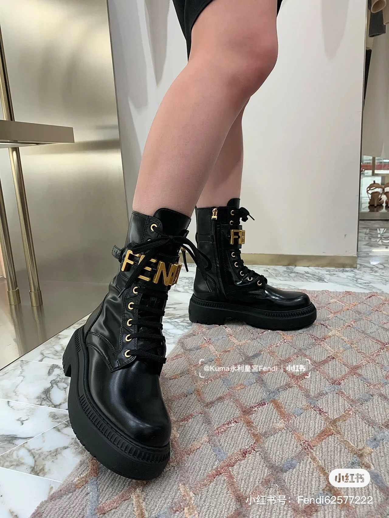 Сапоги для верховой езды Fendi средней высоты — фото в них.