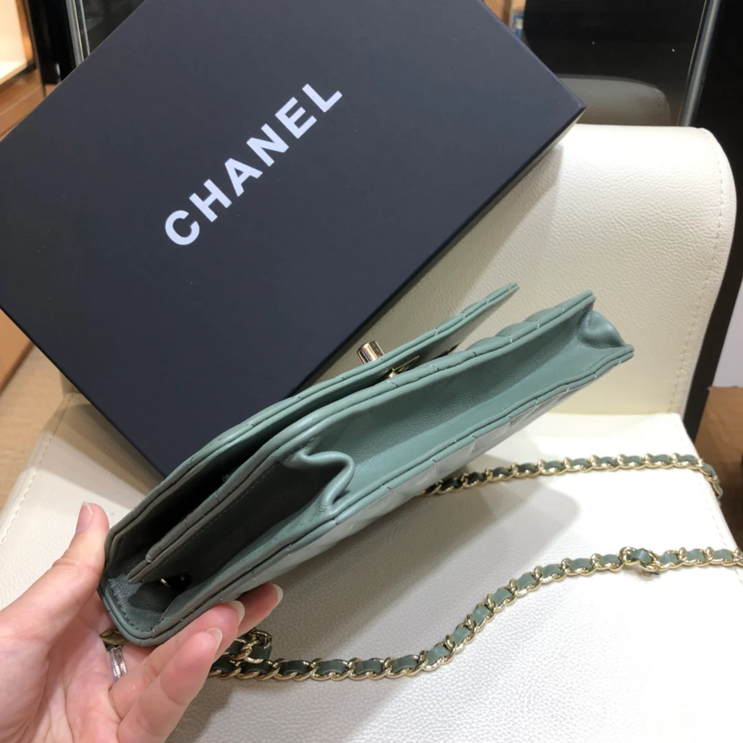 Chanel-trendy-cc-woc-19cm-3