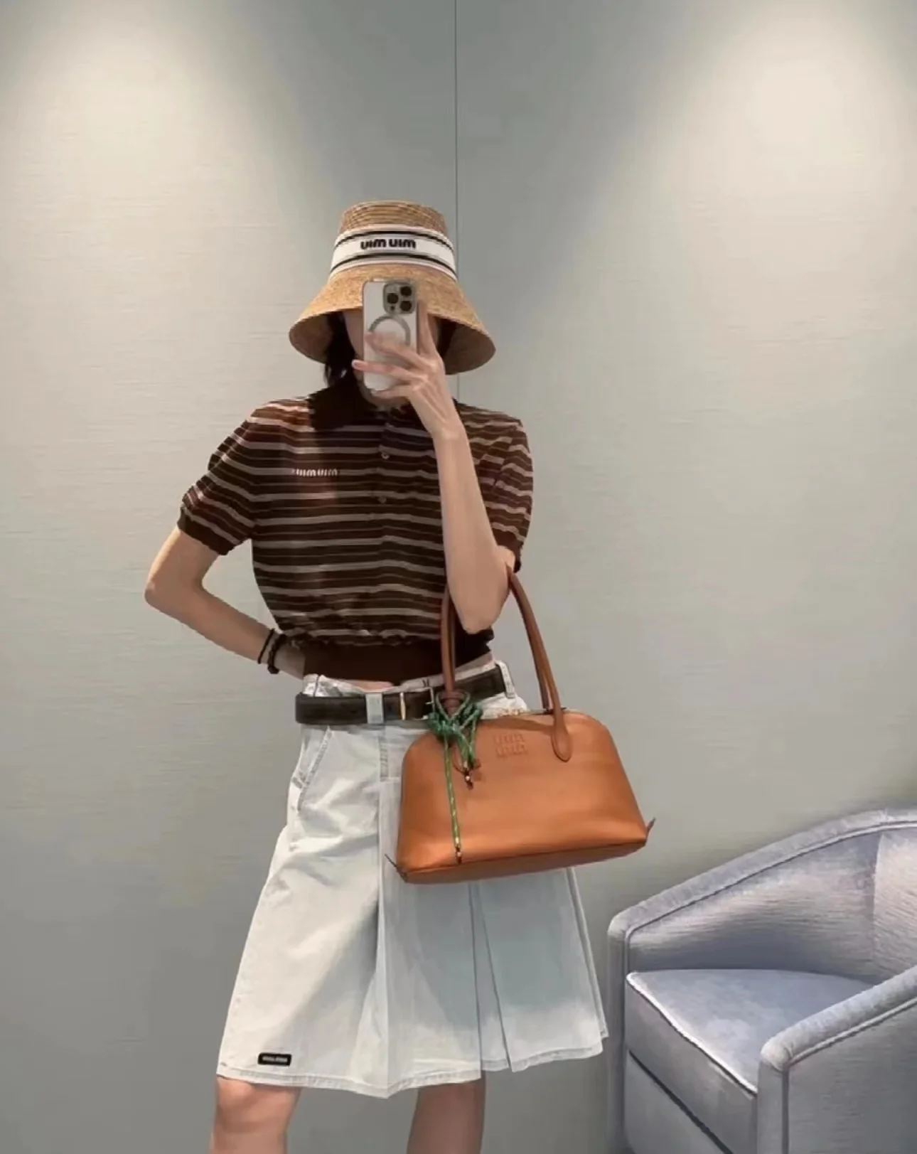 Miu Miu - Черная сумка-ракушка - Коричневая