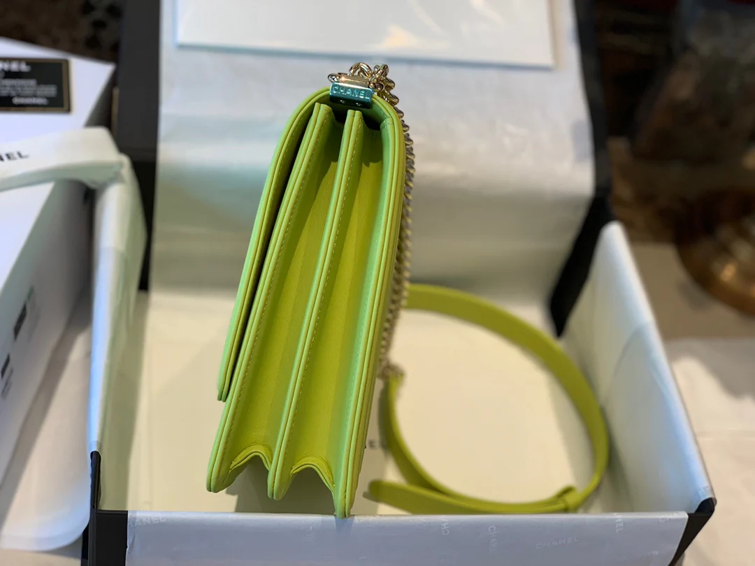 Chanel-boy-19-5-16-6cm-2