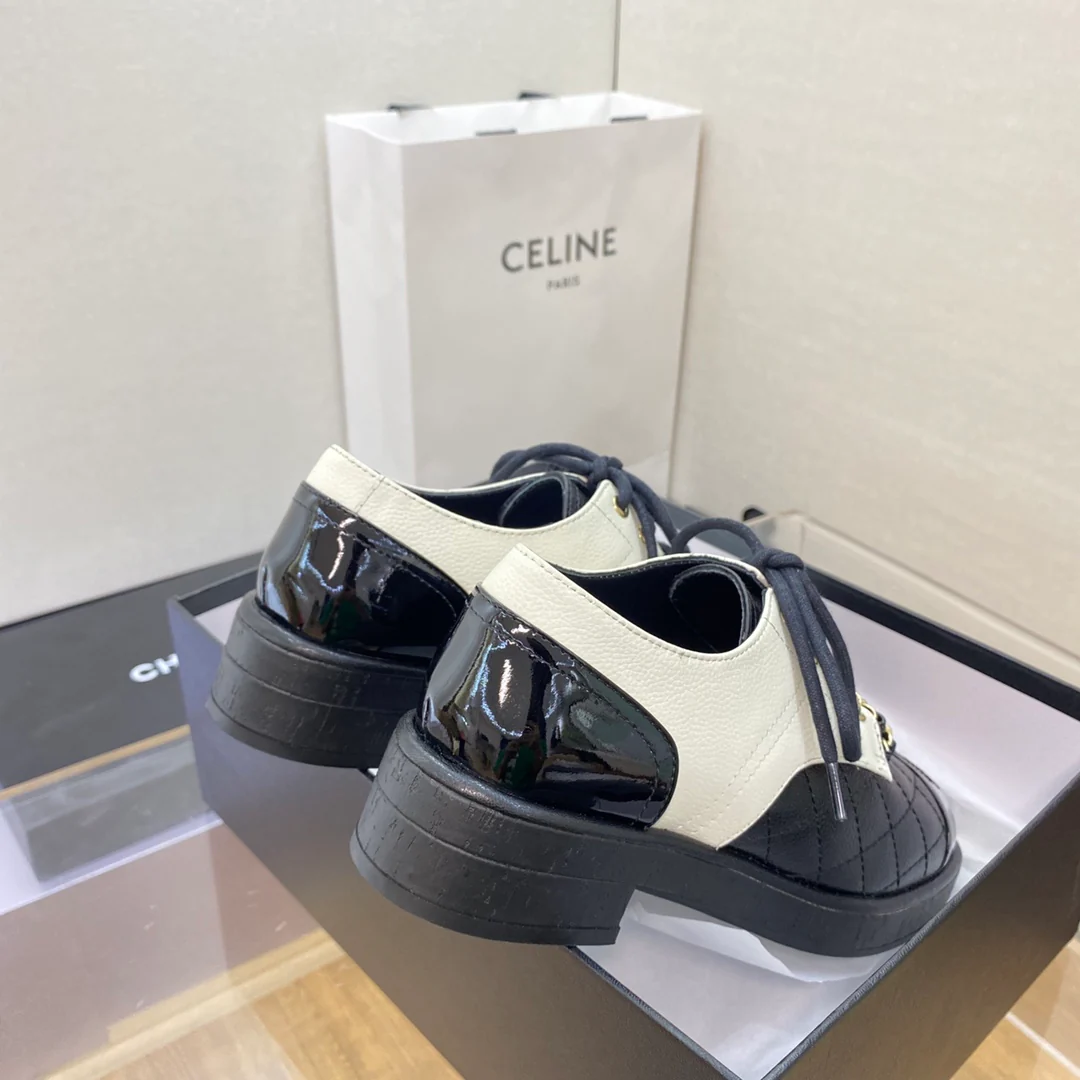 Chanel - Лоферы на платформе с цепочкой и шнуровкой