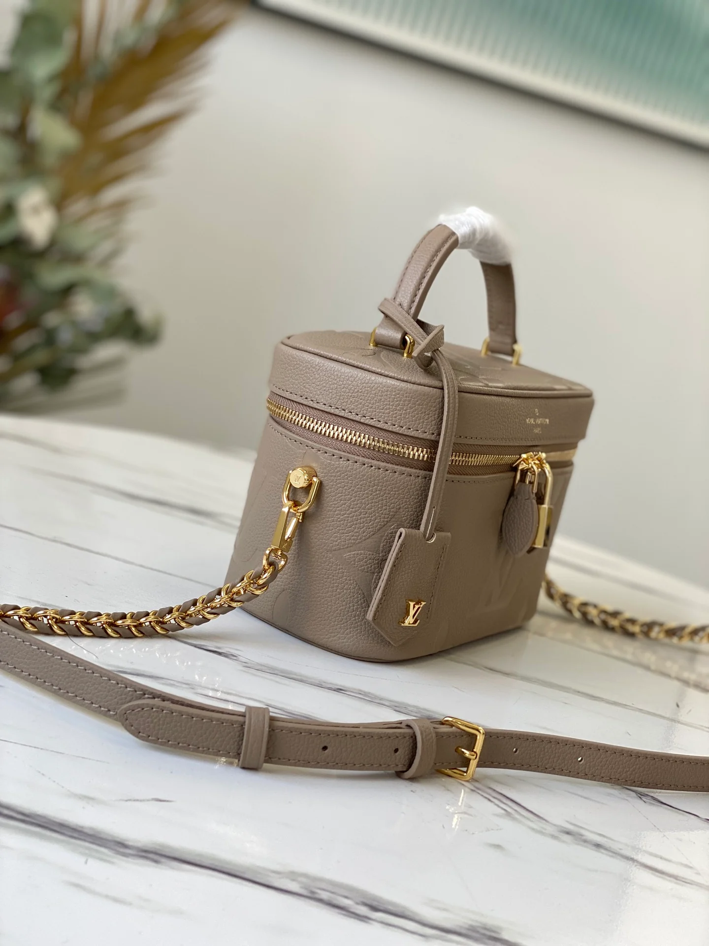 lv-m45608-vanity-small handbag