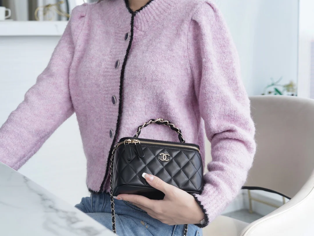 Chanel - Длинная сумка-коробка - Черная