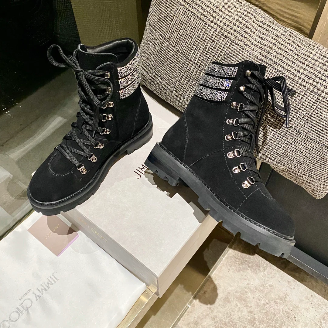 Новинка сезона осень/зима 2022 от Jimmy - Ботинки Martin со стразами - Черные