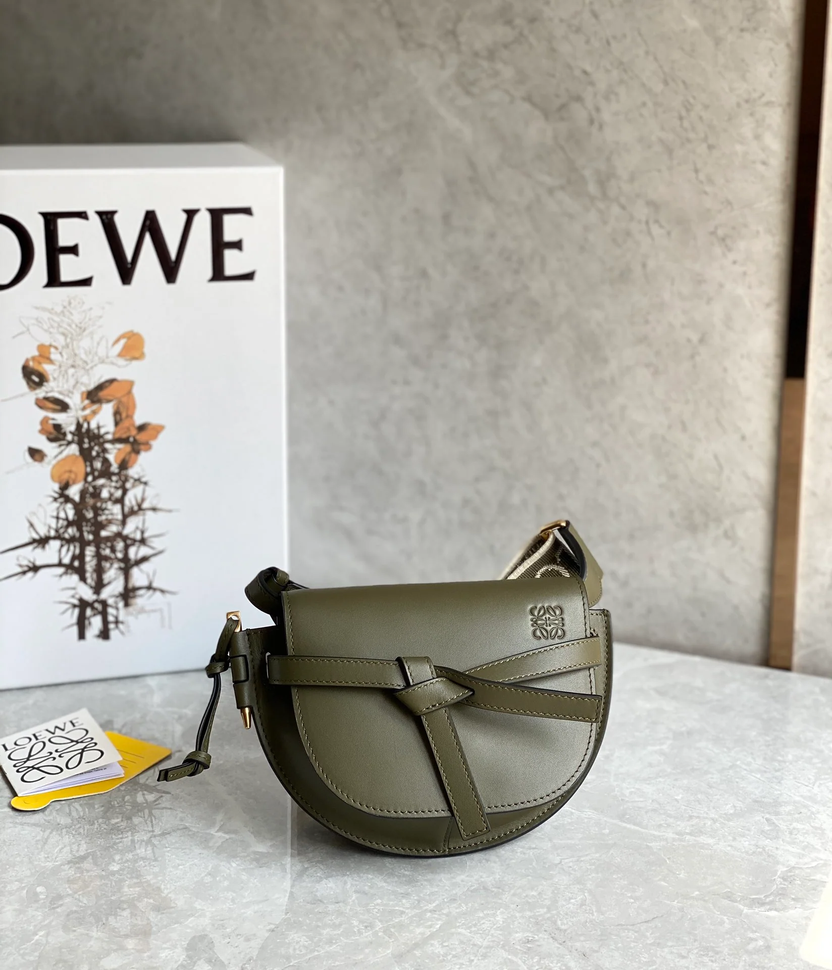 Loewe-gate-dual-military green-mini