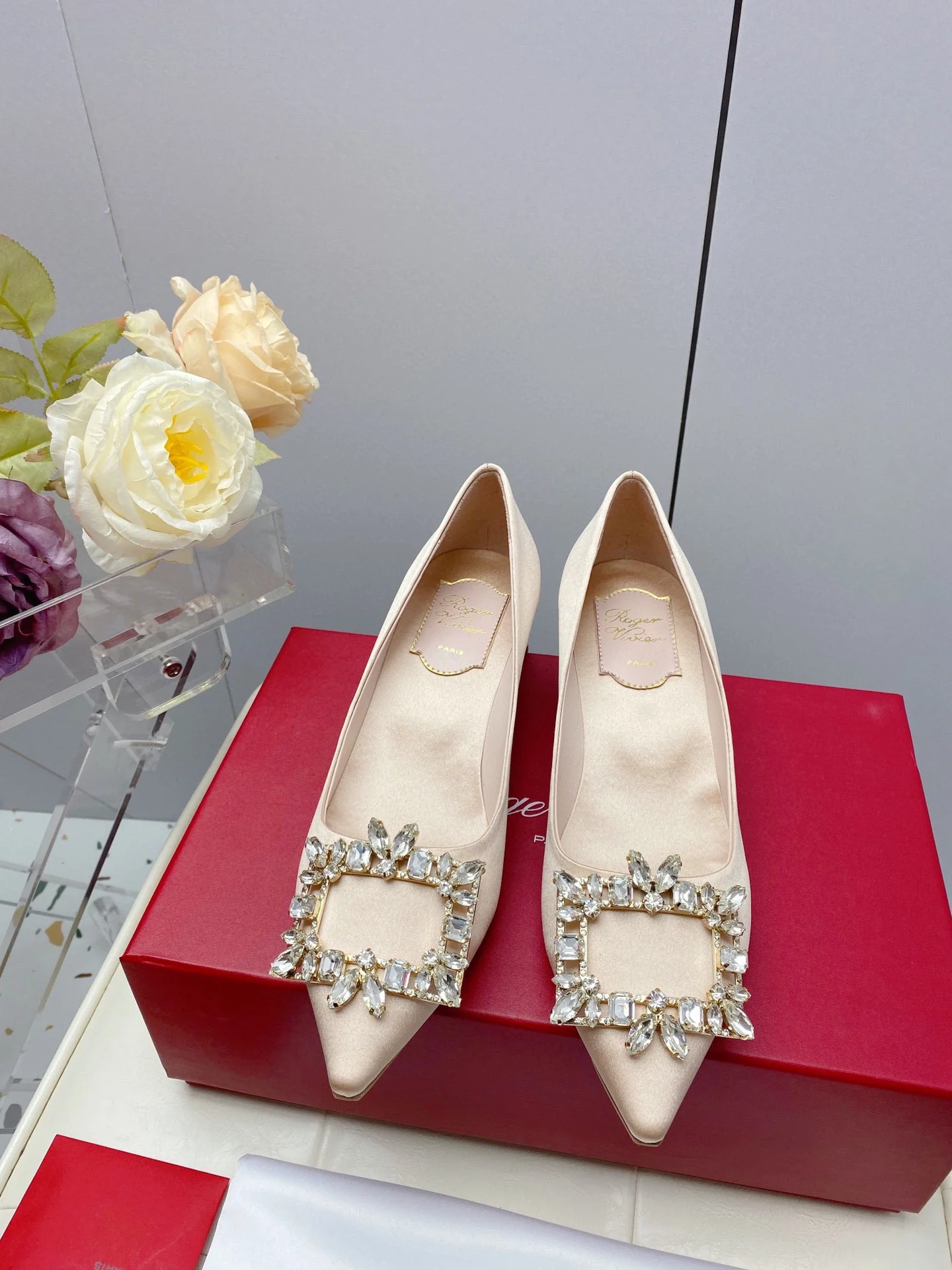 Обувь RV Shoes - Новинка ранней весны 2023 года - Туфли на низком каблуке с пряжкой в ??виде снежинки - Абрикосовый цвет