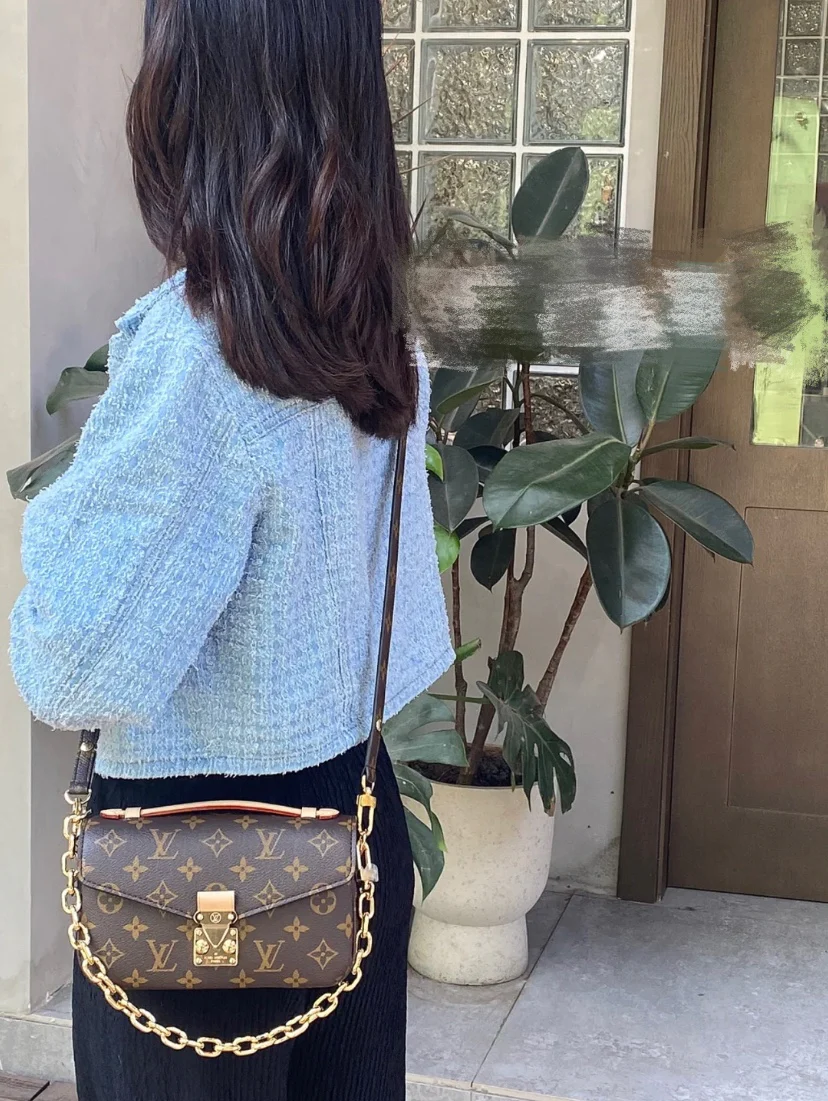 LV-m46279-pochette-metis-east-west handbag-brown