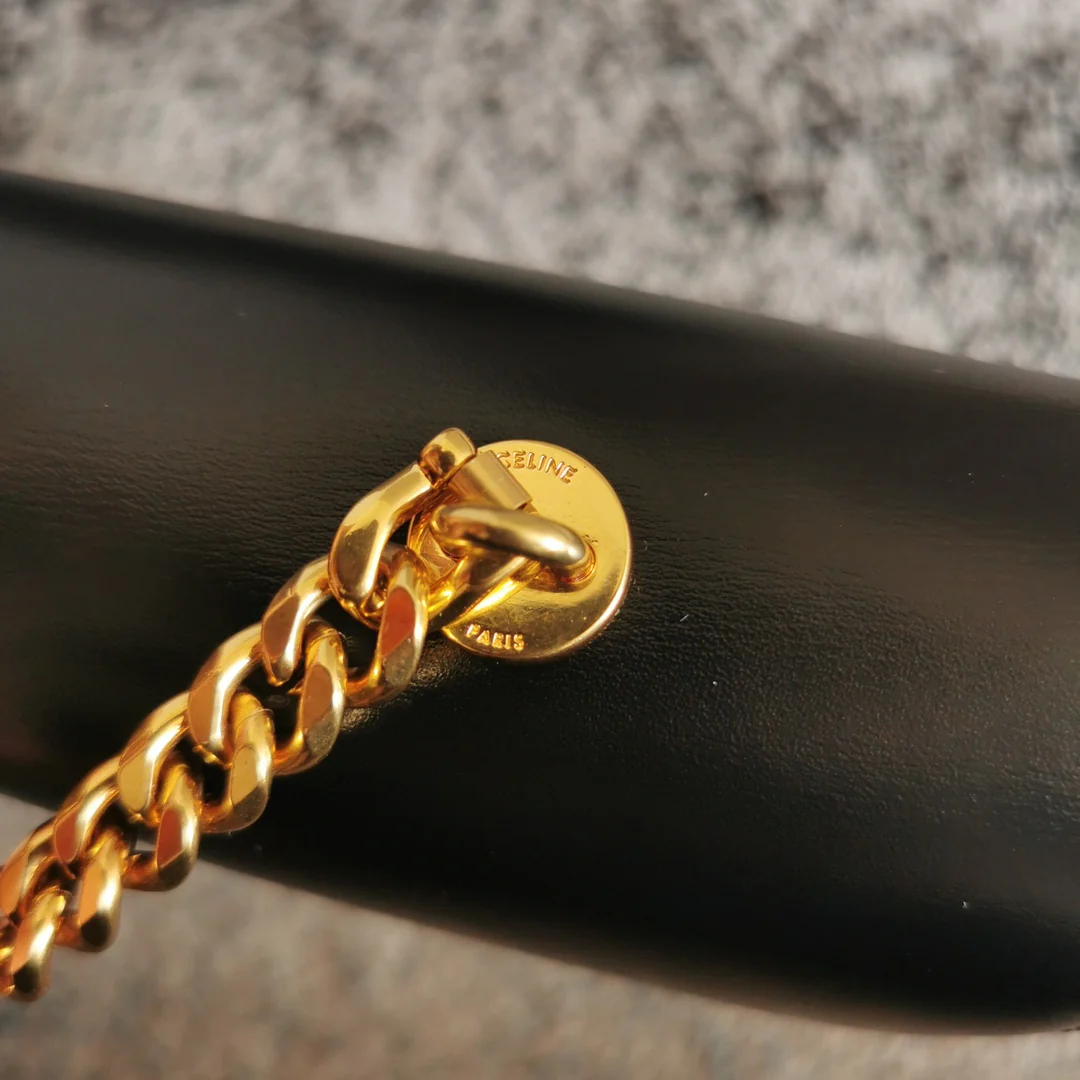 Celine - Сумка-подмышка с удлиненной цепочкой - Черная